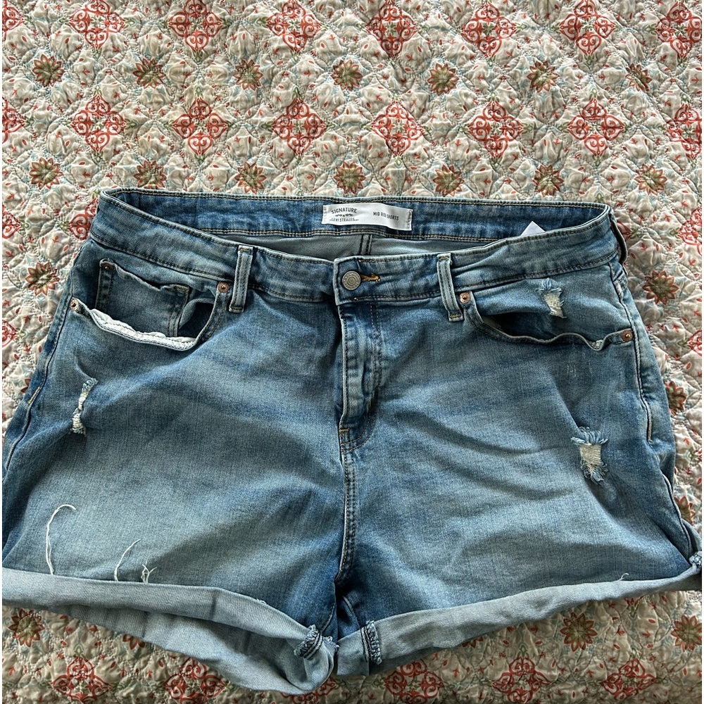 American Eagle size 18 shorts